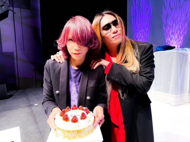 die_dir.en.grey:
Happy Birthday beautiful drummer Shinya.
