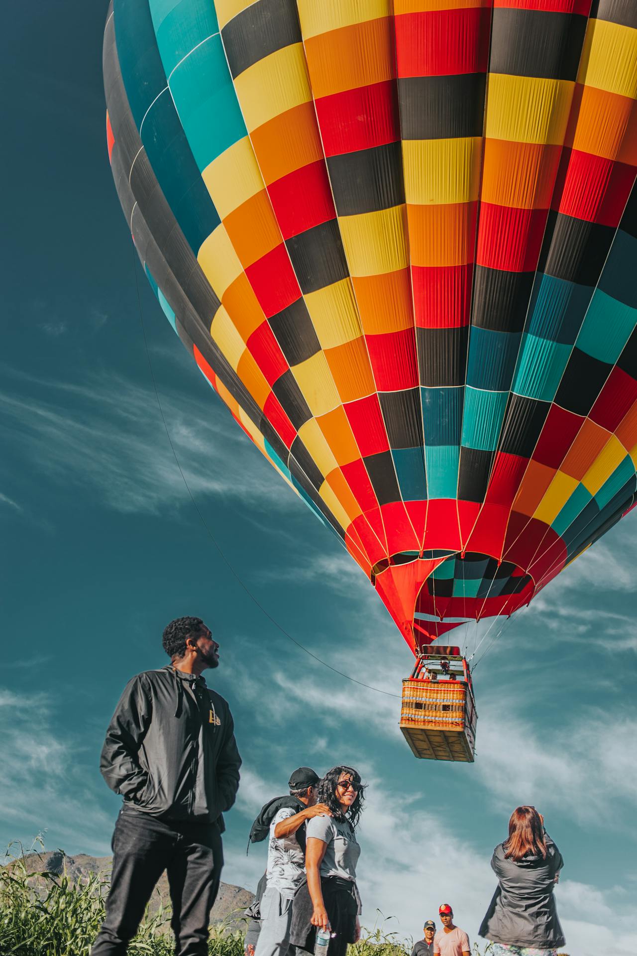 Six Side-Splitting Jokes: From Balloon Blunders...