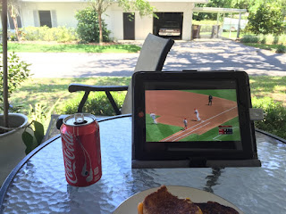 My (Temporary) Return to Bachelor Life